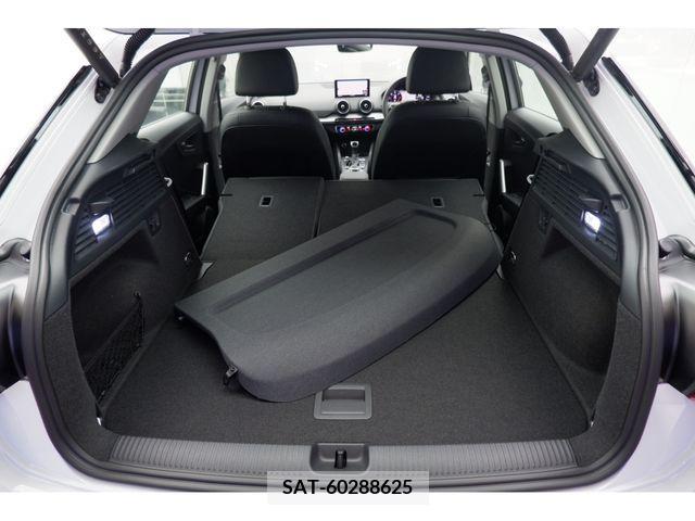 Audi Q2 2023-10 356558-20