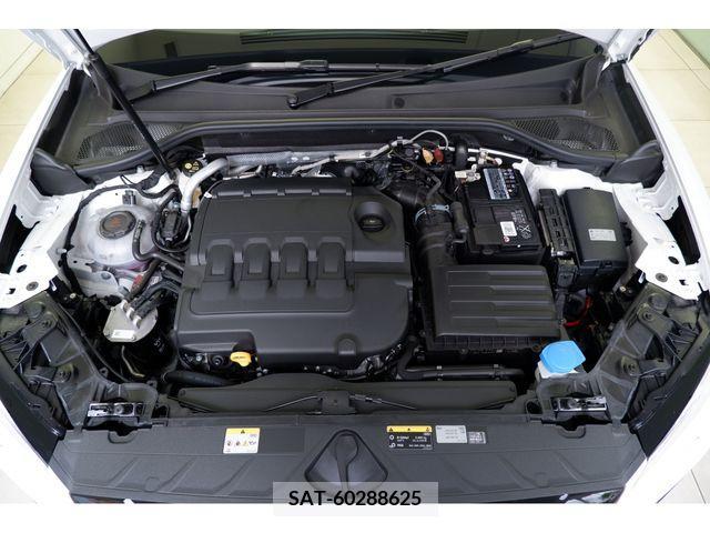 Audi Q2 2023-10 356558-21
