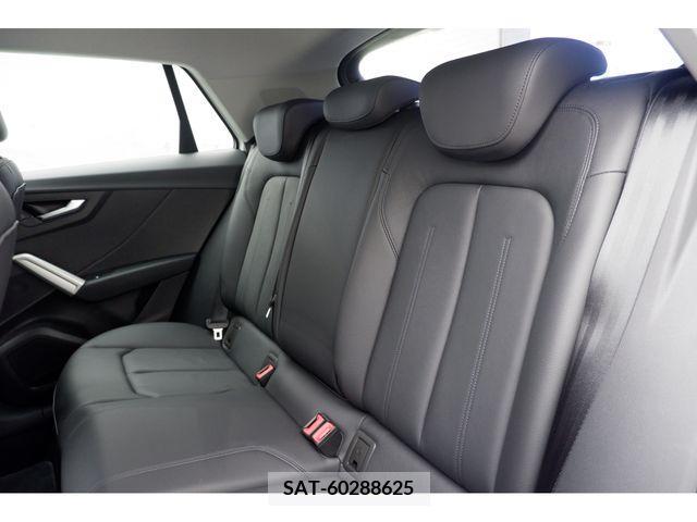 Audi Q2 2023-10 356558-6
