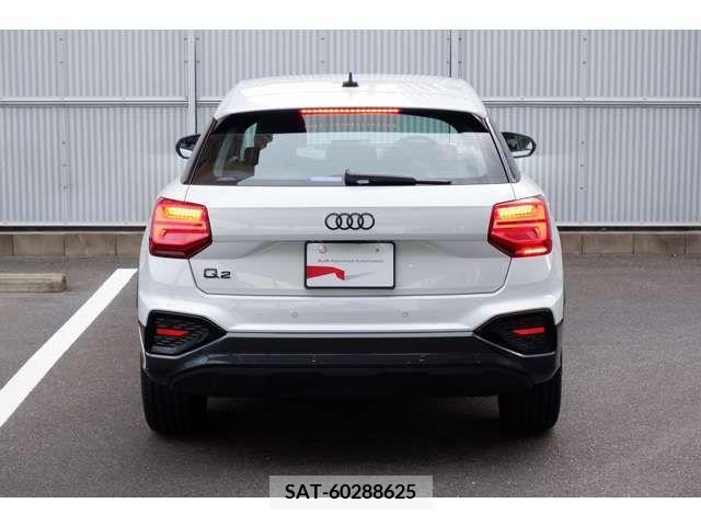 Audi Q2 2023-10 356558-3