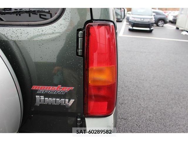Suzuki JIMNY 2014-10 372572-11