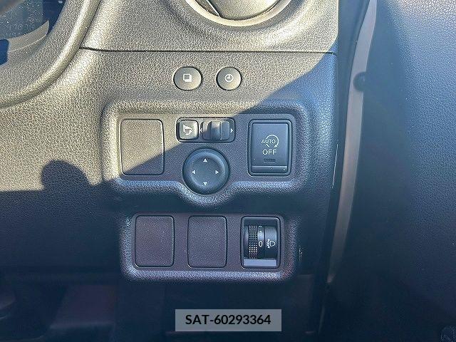 Nissan NOTE 2013-04 302305-11