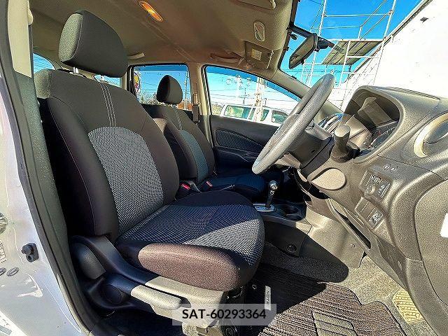 Nissan NOTE 2013-04 302305-9