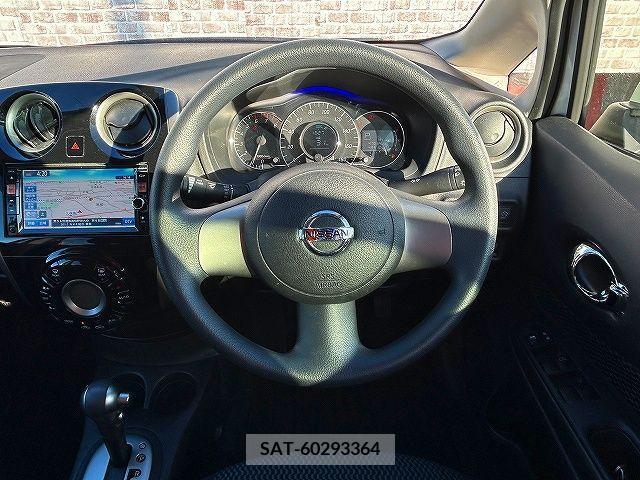 Nissan NOTE 2013-04 302305-13