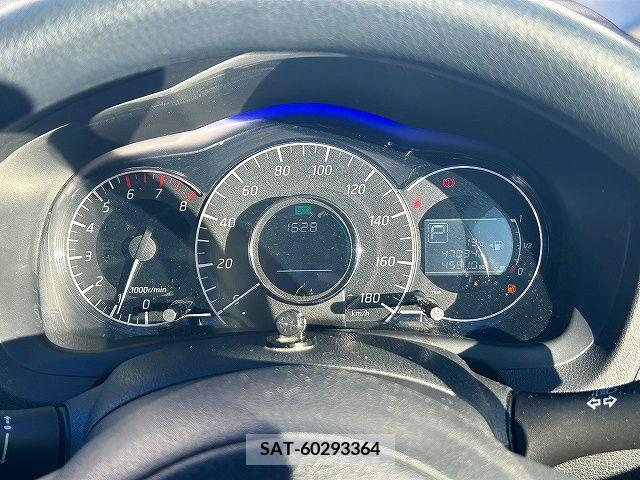 Nissan NOTE 2013-04 302305-7