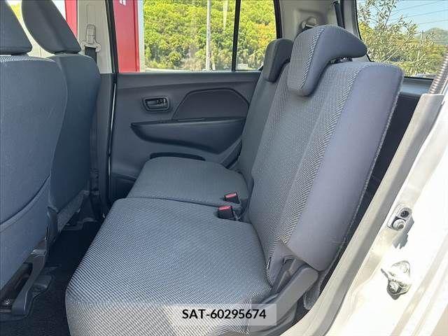 Suzuki WAGON R 2015-01 245802-18