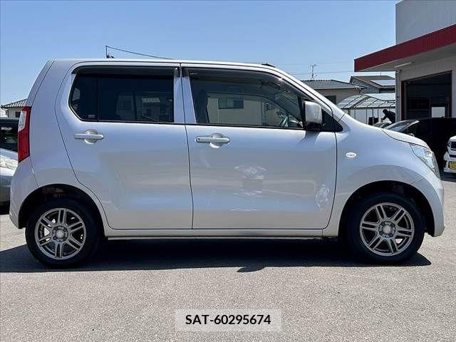 Suzuki WAGON R 2015-01 245802-11