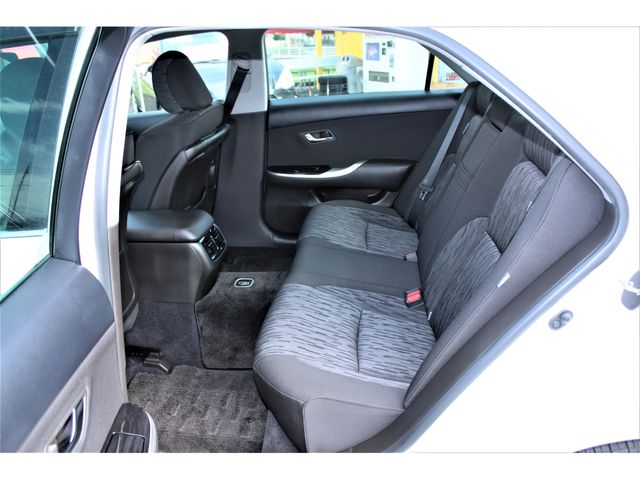 Toyota CROWN SEDAN 2010-06 2988-13