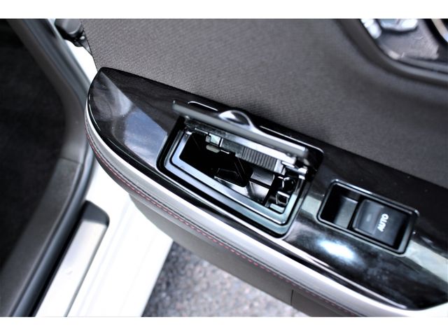 Toyota CROWN SEDAN 2010-06 2988-24