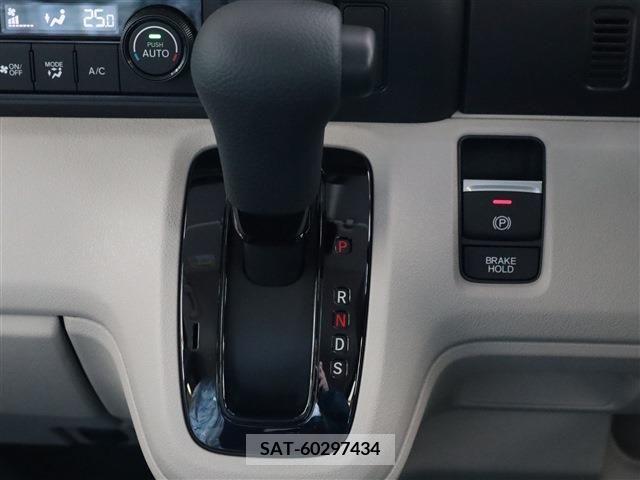 Honda N BOX 2024-01 278558-6