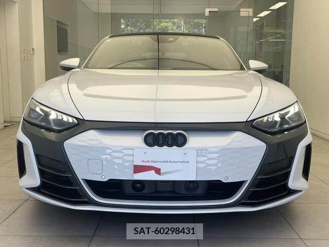 Audi E-TRON 2022-03 356620-2