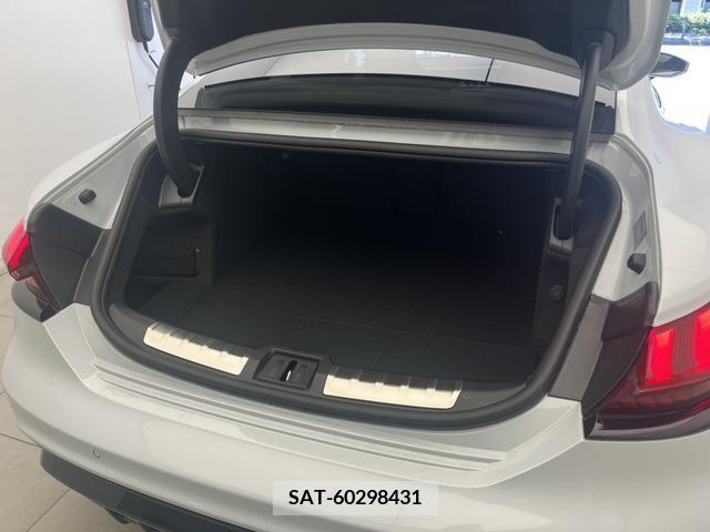 Audi E-TRON 2022-03 356620-15
