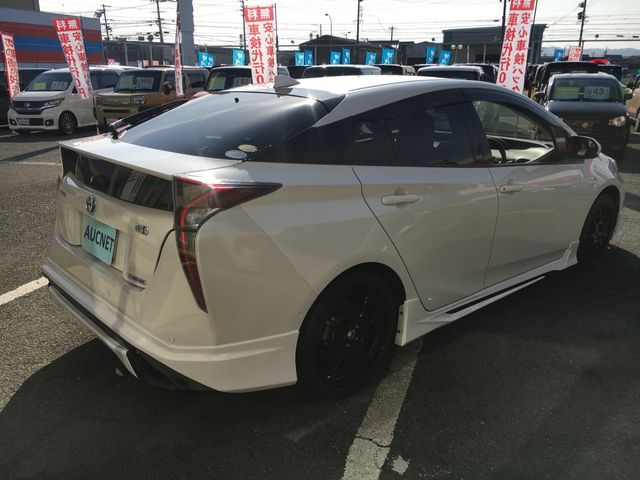 Toyota PRIUS 2017-03 27896-3