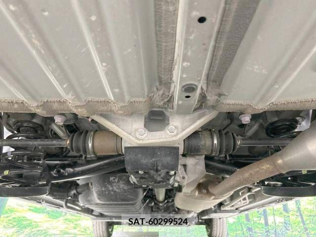 Toyota VOXY 2023-10 289237-19