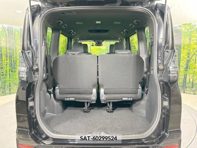 Toyota VOXY 2023-10 289237-10