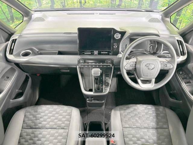 Toyota VOXY 2023-10 289237-1