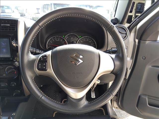 Suzuki JIMNY 2015-11 18190-12