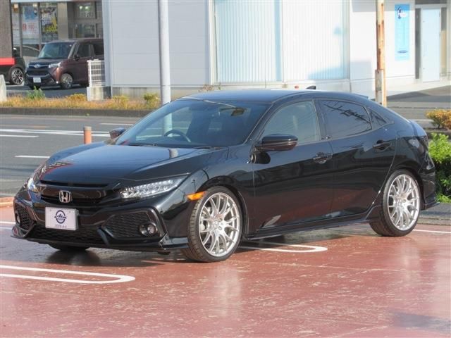 Honda CIVIC 2018-05 196118-19
