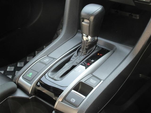 Honda CIVIC 2018-05 196118-8