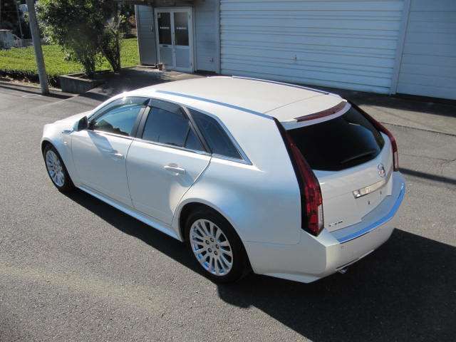 Cadillac CTS 2010-11 190361-5