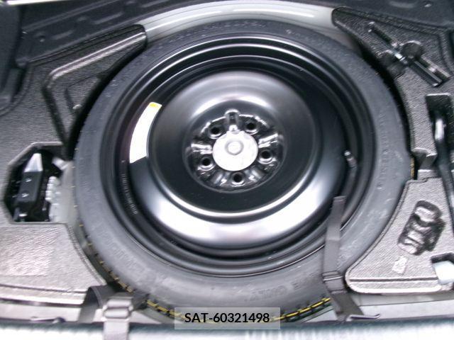 Lexus IS 2016-01 276025-9