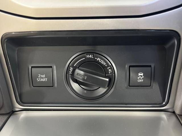 Toyota PRADO 2023-02 15119-6