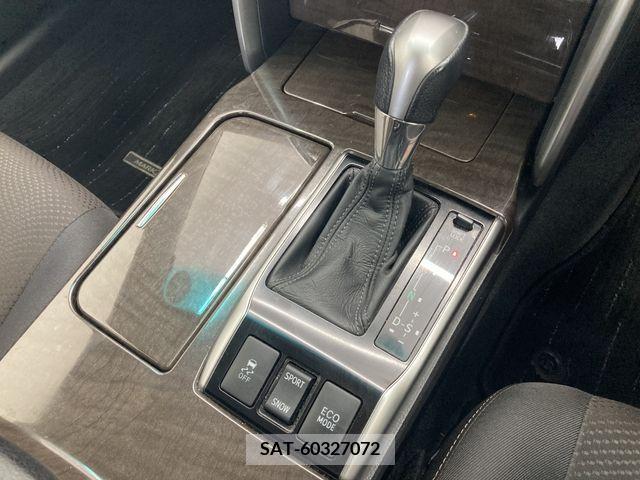 Toyota MARK X 2012-12 341051-10