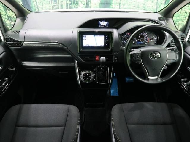 Toyota ESQUIRE 2018-10 10650-1