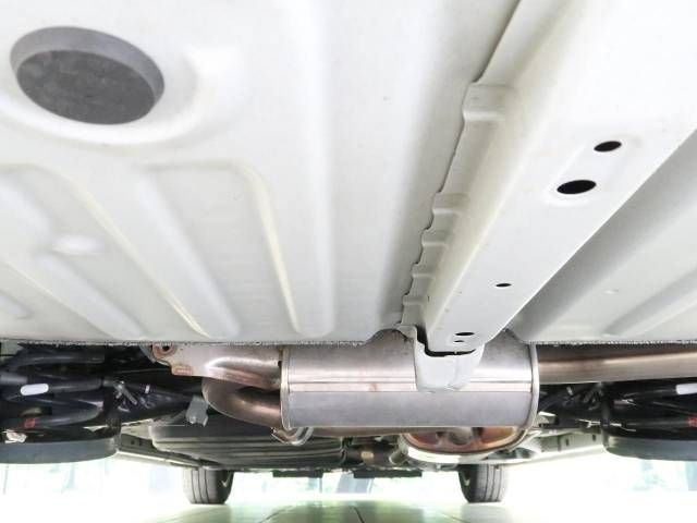 Toyota ESQUIRE 2018-10 10650-19