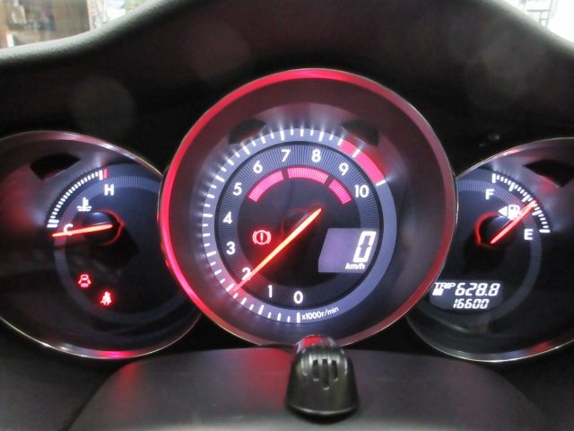 Mazda RX-8 2012-02 13598-14