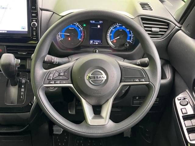 Nissan ROOX 2022-02 189037-11