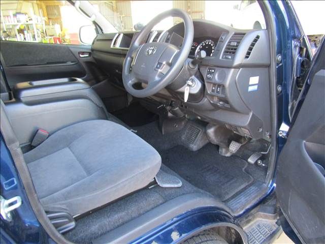 Toyota HIACE WAGON 2018-05 4653-13