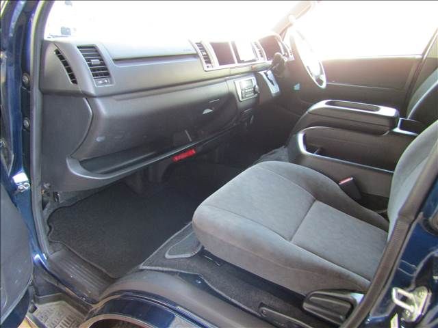 Toyota HIACE WAGON 2018-05 4653-16