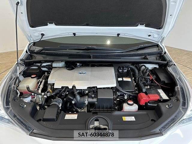 Toyota PRIUS 2015-12 330972-19