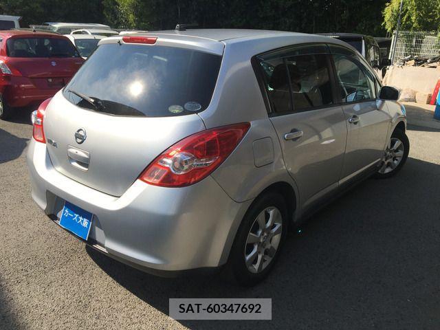 Nissan TIIDA 2009-08 369608-2