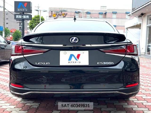 Lexus ES 2020-05 362734-15