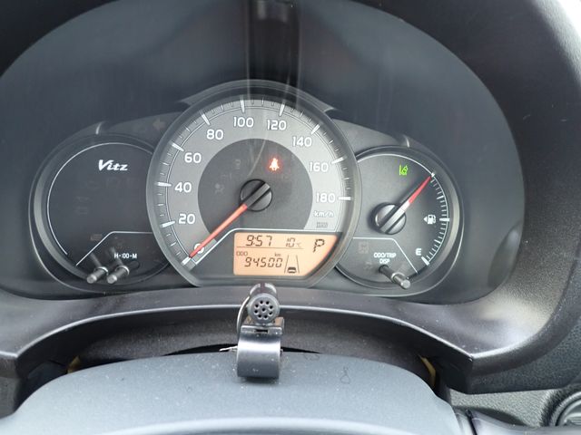 Toyota VITZ 2018-04 183811-16