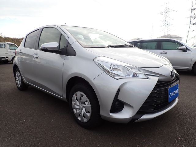 Toyota VITZ 2018-04 183811-0