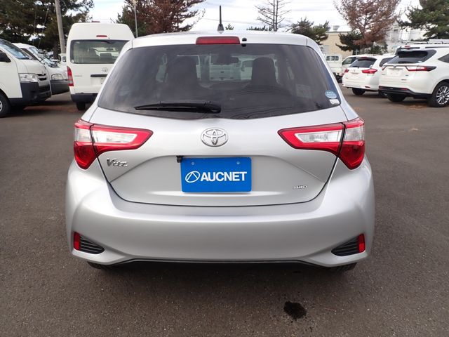 Toyota VITZ 2018-04 183811-6