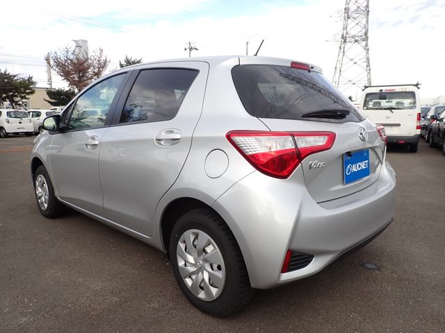 Toyota VITZ 2018-04 183811-2
