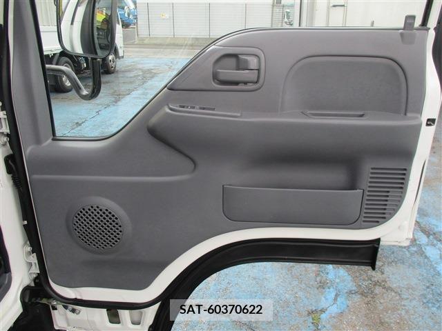 Isuzu ELF TRUCK 2019-03 387605-20