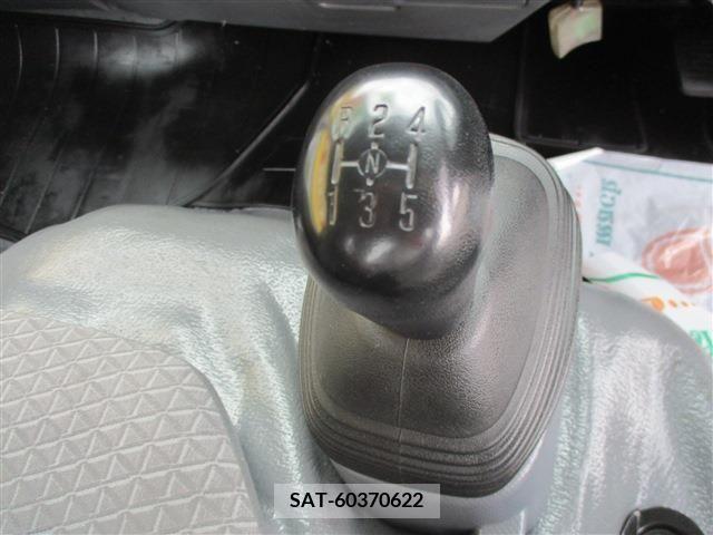 Isuzu ELF TRUCK 2019-03 387605-11