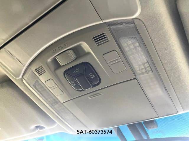 Toyota ALPHARD 2012-09 223336-2