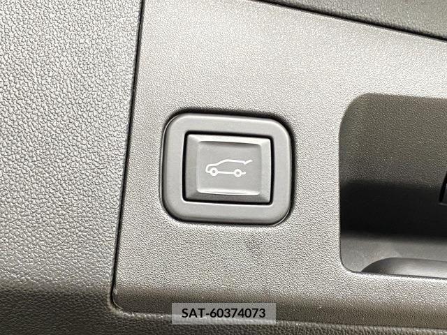Cadillac XT5 2022-08 294681-15