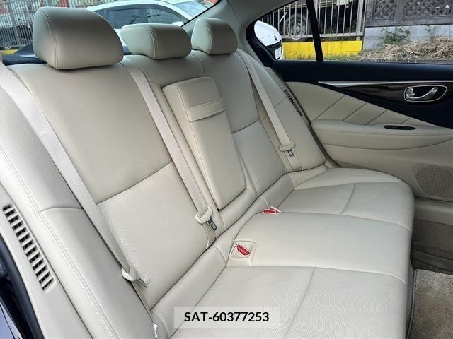 Nissan SKYLINE 2014-02 207216-19