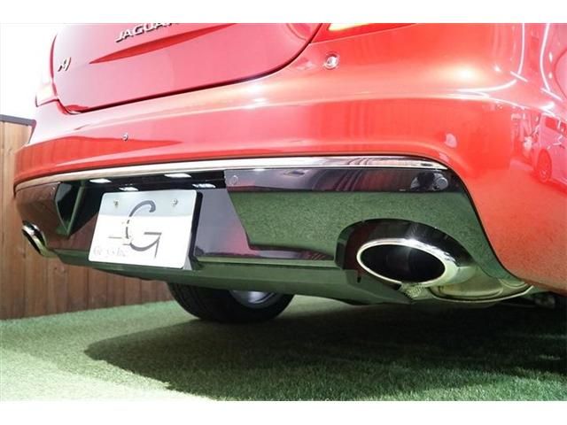 Jaguar XJ SERIES 2018-11 14057-5