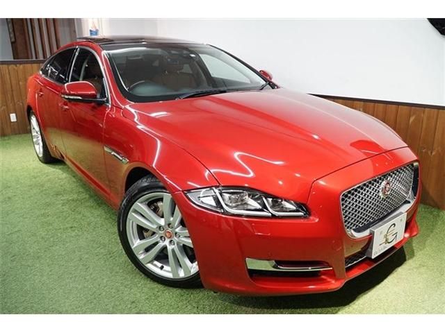 Jaguar XJ SERIES 2018-11 14057-1