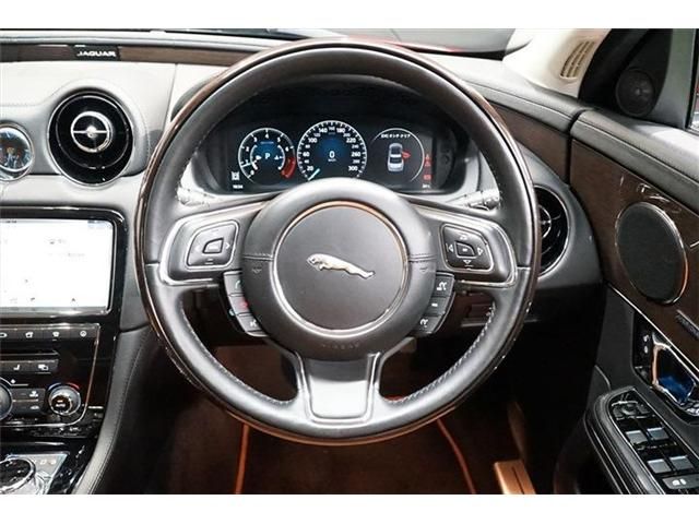 Jaguar XJ SERIES 2018-11 14057-14