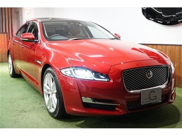 Jaguar XJ SERIES 2018-11 14057-7