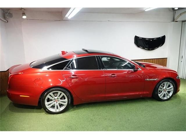 Jaguar XJ SERIES 2018-11 14057-10